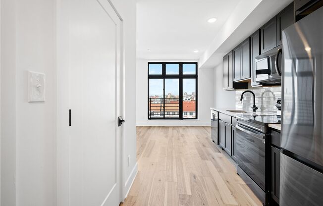 Studio, 1 bath, 429 sqft, $1,195, Unit 313