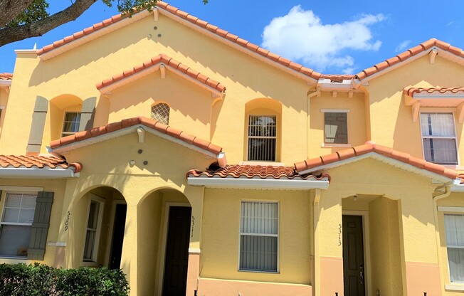 3 Bed, 3 Bath Townhouse near Disney!