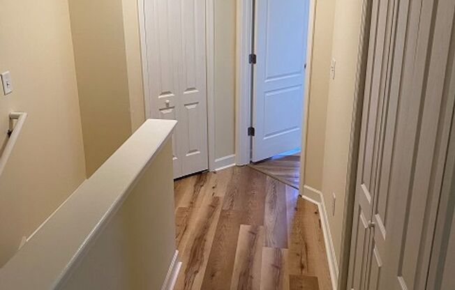 Modern 2BR/2BA Home Near BNA – Open Concept with Private Porch!