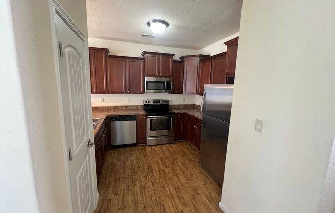 908 DEEP BR WAY