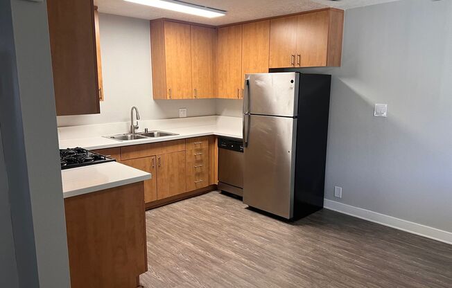 2 beds, 1 bath, 950 sqft, $2,695, Unit 1730-18