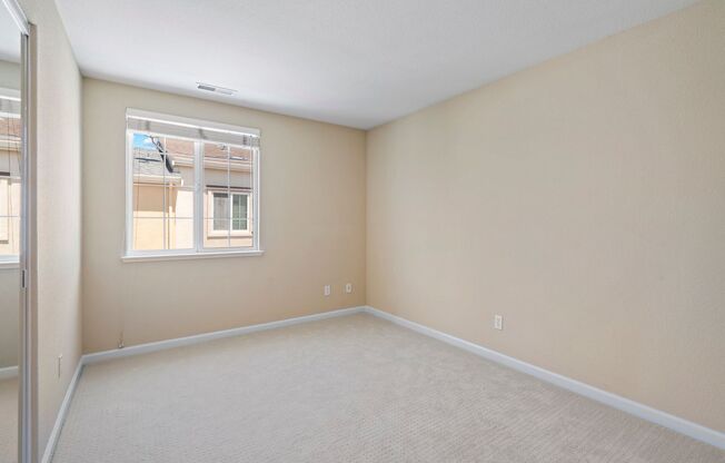 STYLISH, EXCELLENTLY LOCATED HOME CORNER UNIT | EASY ACCESS