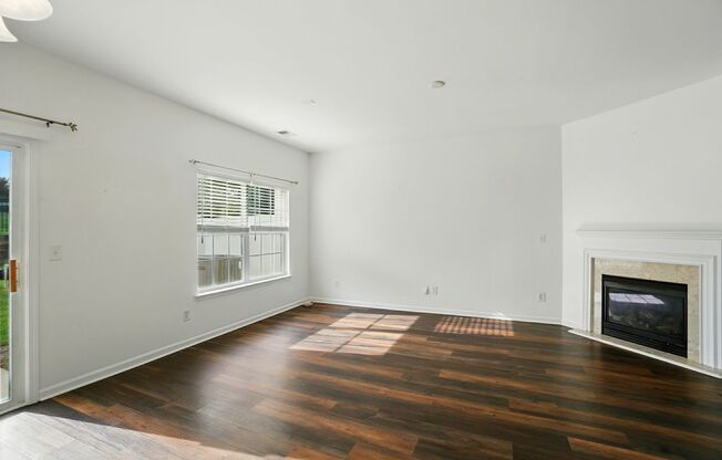 Move-In Ready Townhome in Pineville – Quiet Cul-de-Sac!