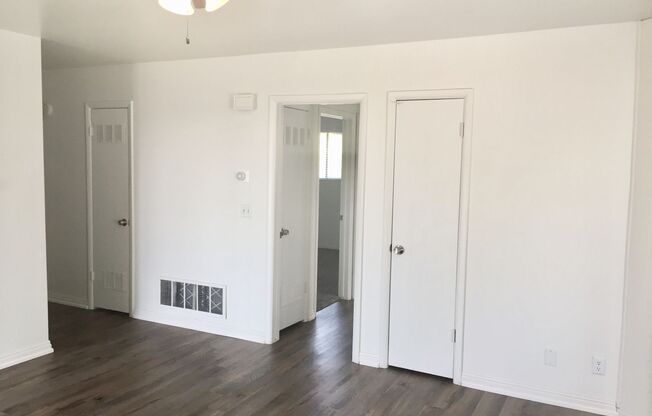 2 beds, 1 bath, 850 sqft, $1,475, Unit 15- Updated (NR)