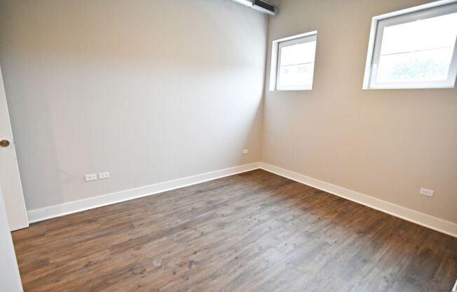 3 beds, 2 baths, 1,215 sqft, $4,800, Unit 3833-301