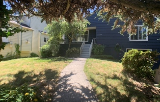 3829 NE 95 ST