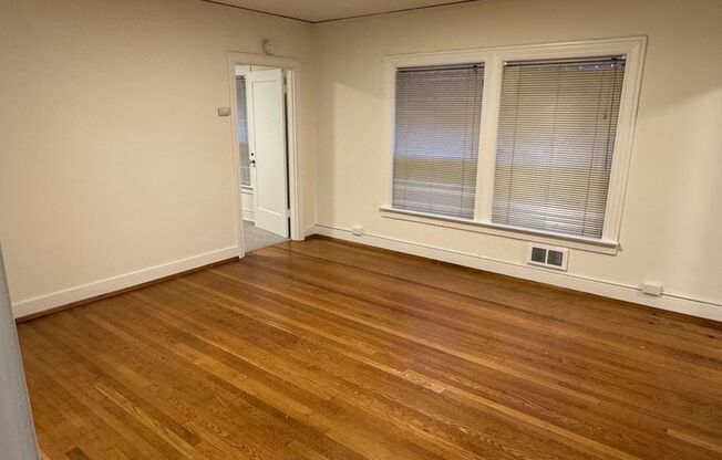 1 bed, 1 bath, 425 sqft, $1,646, Unit 219