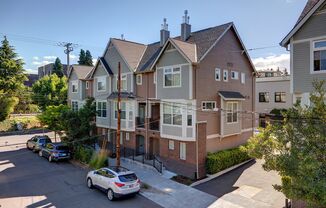King's Crossing Townhomes