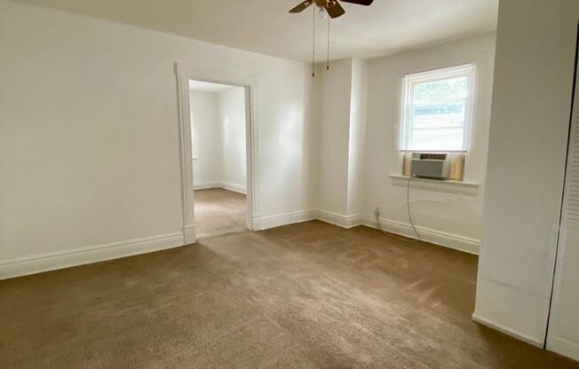 1 bed, 1 bath, 700 sqft, $725