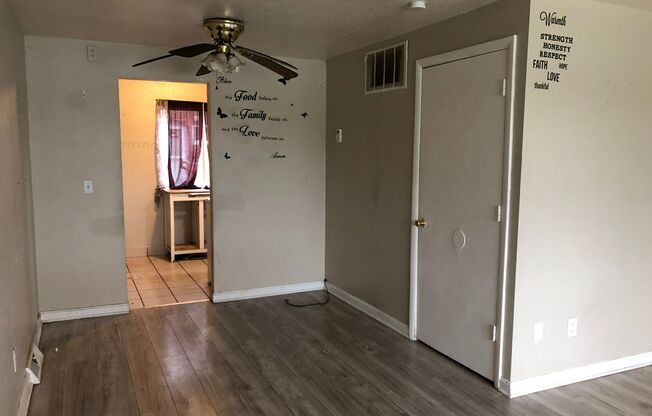 2 beds, 1.5 baths, $900, Unit APARTMENT 5F