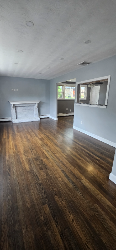 139 SAUNDERS ST