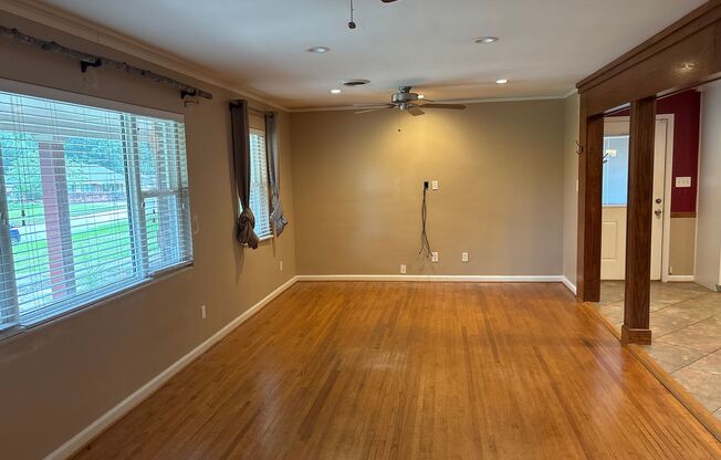718 JORYNE DR