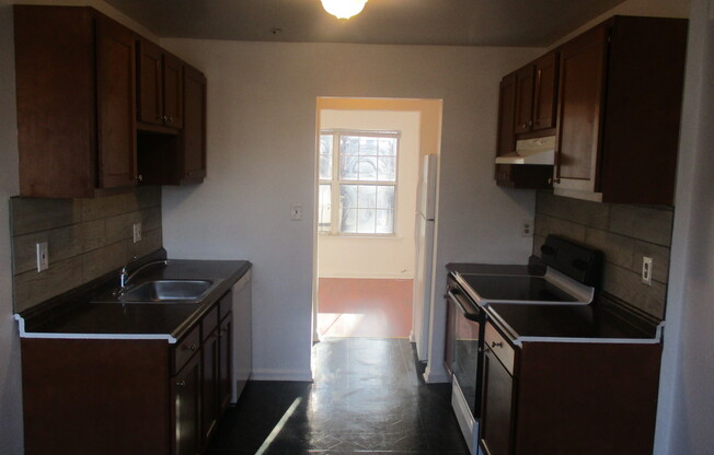 3 beds, 1.5 baths, $2,150