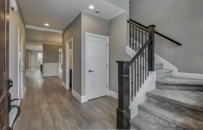Stunning Executive Home in Cedar Mill/Bethany Area - Pets ok - Avail June 10 2025