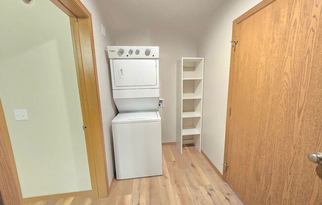 1 bed, 1 bath, 756 sqft, $1,025, Unit 3500 202