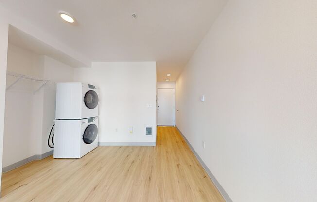 Studio, 1 bath, 287 sqft, $1,195, Unit 318