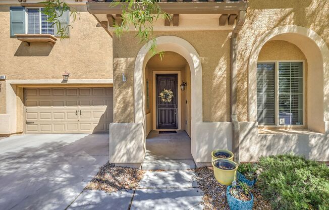 MOUNTAIN’S EDGE WITH POOL & SOLAR
