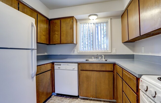 Amber Lantern Apartments-ALT-1668A