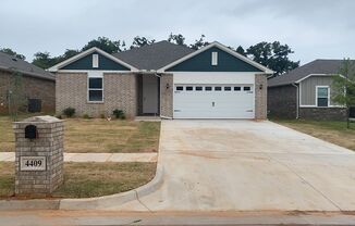 3 Bedroom 2 Bathroom 2 Car Garage Home in Oakdale School District
