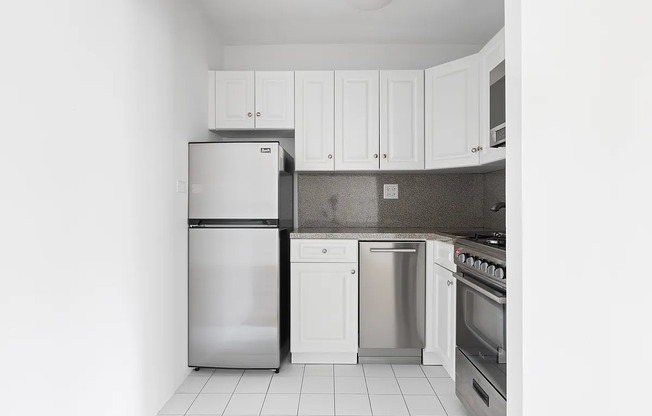 Studio, 1 bath, 480 sqft, $3,800, Unit 3K