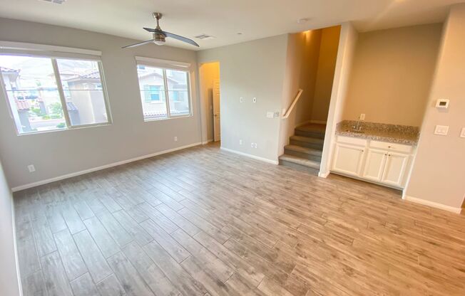 Gorgeous 3Bed/4Bath/2Car, 3-Story Townhome nestled in this beautiful Summerlin West Gated Community !