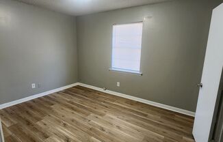 3 beds, 1 bath, $1,175