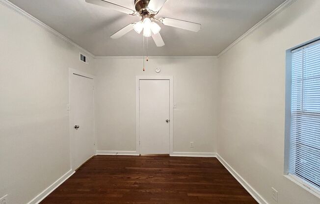 1 bed, 1 bath, 600 sqft, $1,075, Unit MAN21C