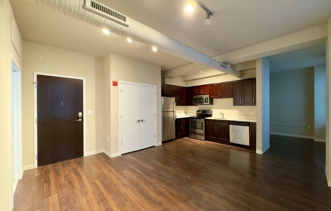 1 bed, 1 bath, 499 sqft, $1,590, Unit HA-524