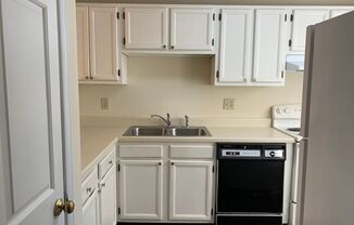 1 bed, 1 bath, $1,295