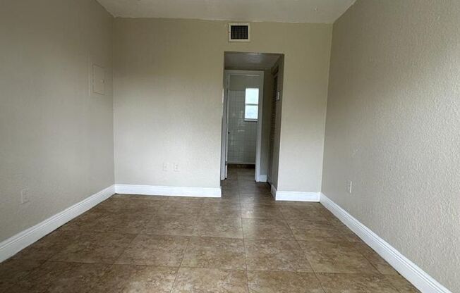 Tranquil Haven: Cozy 1-Bedroom Apartments for Convenient Comfort
