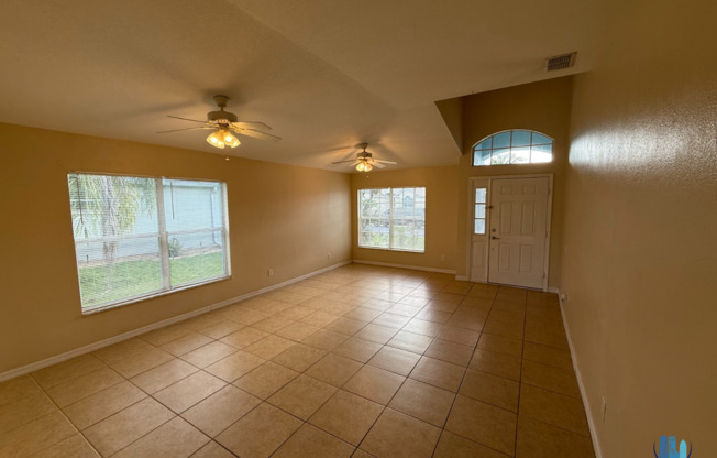 GORGEOUS 4 Bedroom, 2 Bath home with a 3 CAR GARAGE for rent!!