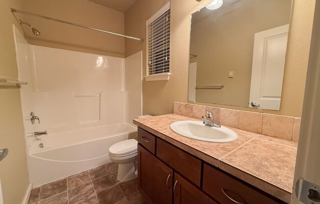 2 beds, 2 baths, 1,090 sqft, $1,600, Unit 519-07