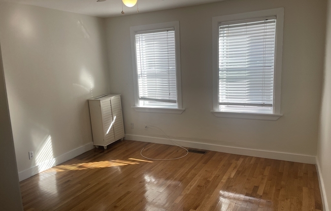 1 bed, 1 bath, 650 sqft, $2,300, Unit 1