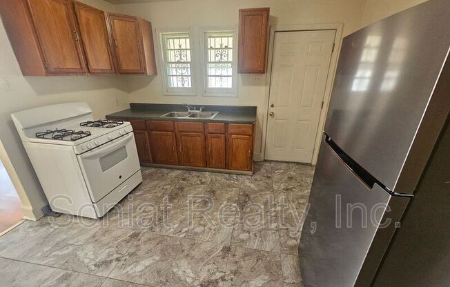 3506 LIVE OAK ST