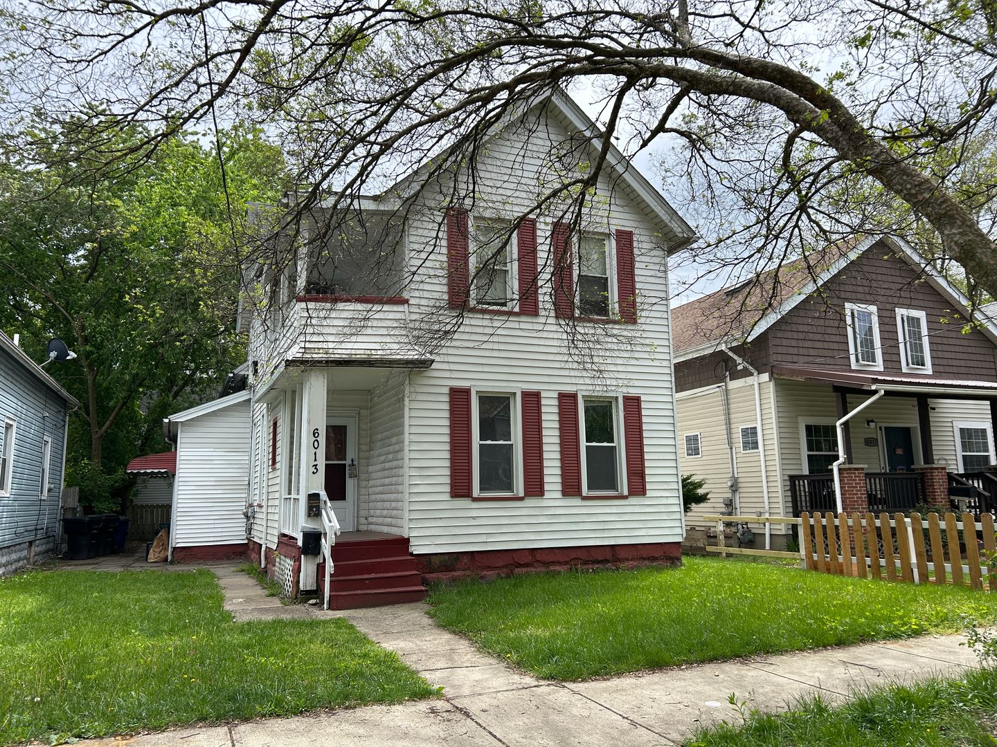 6011 Pear Ave