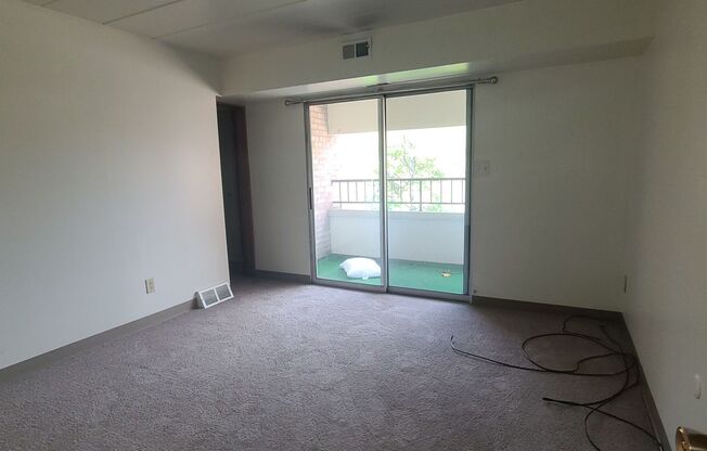 2 beds, 2 baths, 1 sqft, $1,295, Unit GOV - 608