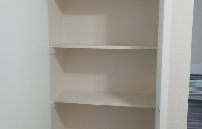 1 bed, 1 bath, 620 sqft, $1,200, Unit 3220 P