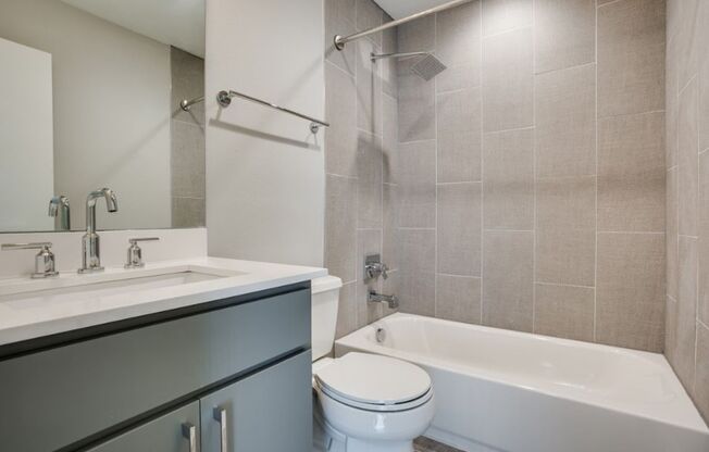 2 beds, 2.5 baths, $1,821, Unit 130