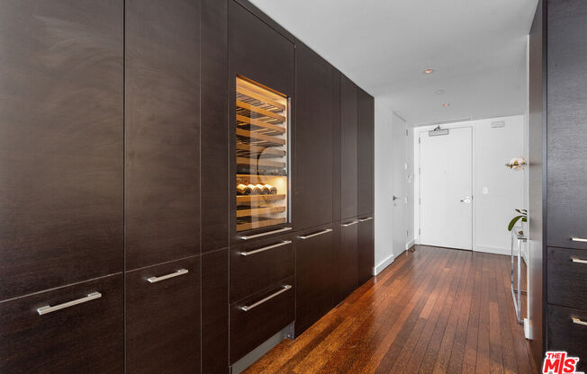 2 beds, 2 baths, 1,500 sqft, $5,500, Unit 7K