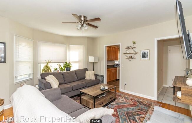 2410 Quincy St. NE
