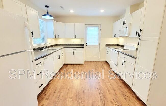 304 N WALLACE AVE