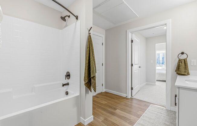 1 bed, 1 bath, 722 sqft, $1,475, Unit 1-208