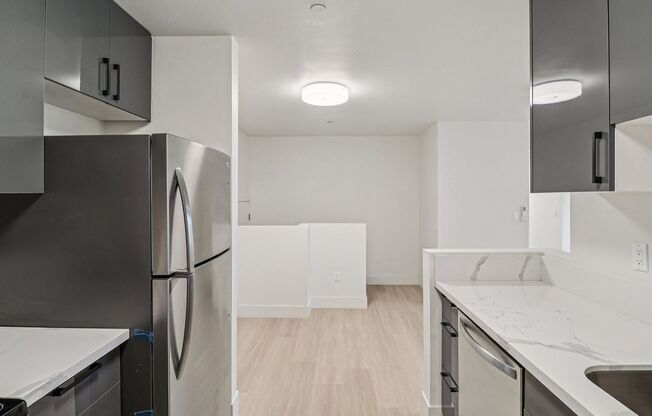 2 beds, 2 baths, $3,595, Unit 212