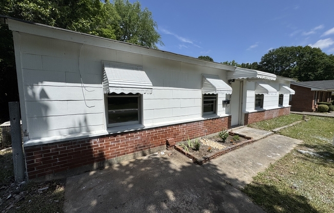 4039 LINDSEY DR