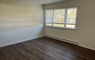 2 beds, 1 bath, 600 sqft, $1,175, Unit Post Avenue-826D