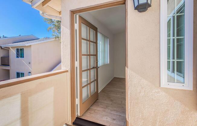 1 bed, 1 bath, 660 sqft, $2,470