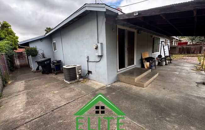 **Charming 3-Bedroom Home in Established Sacramento Neighborhood**