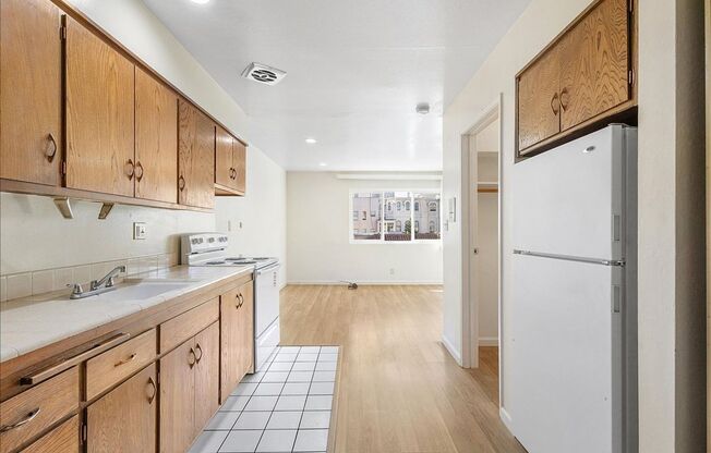 145 17th St #303 - Studio | 1 Bath