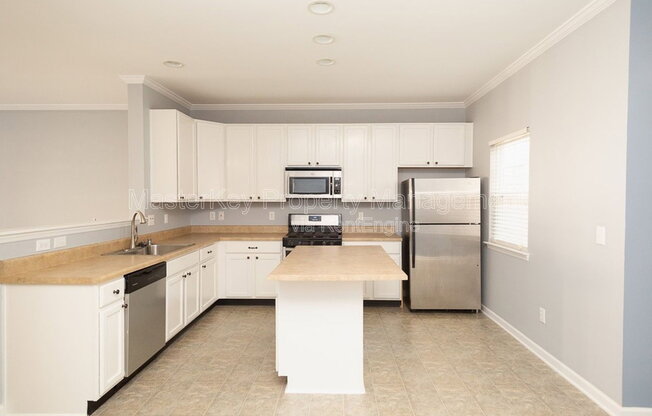 118 DARLEY DL LOOP