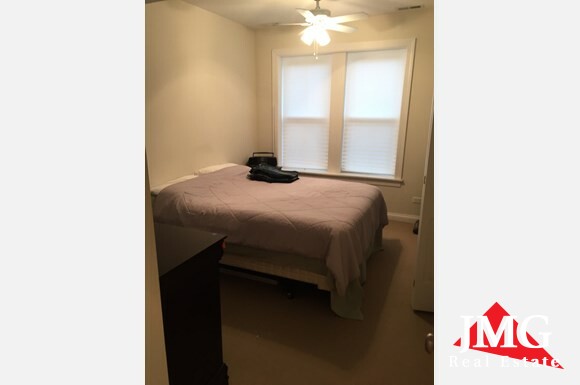 1636 W GRACE